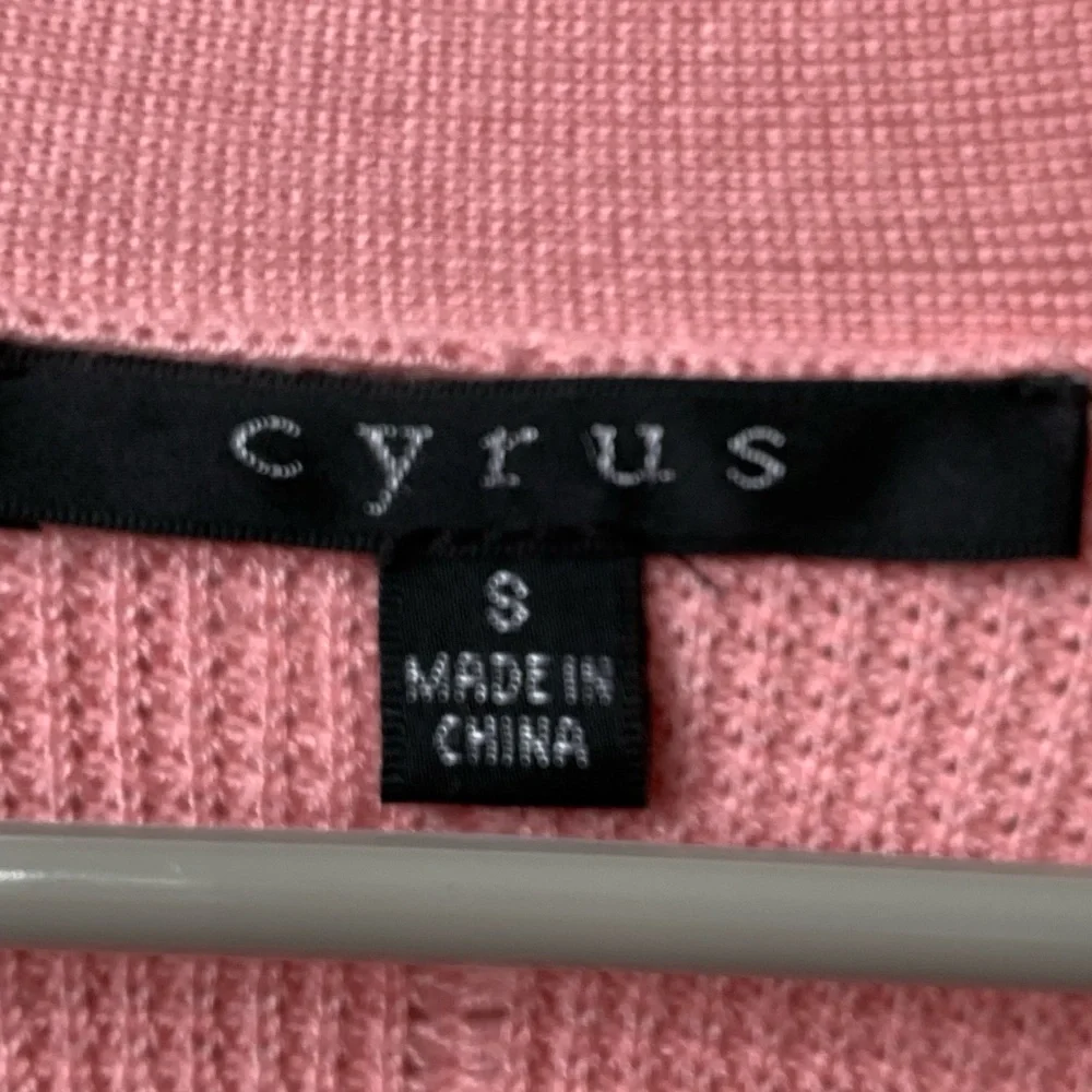 CYRUS Women’s Salmon Pink Rayon Nylon Long Sleeve Open Front Cardigan Sweater